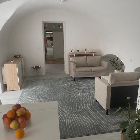 Apartman Fabrik Хайнбург-ан-дер-Донау Экстерьер фото