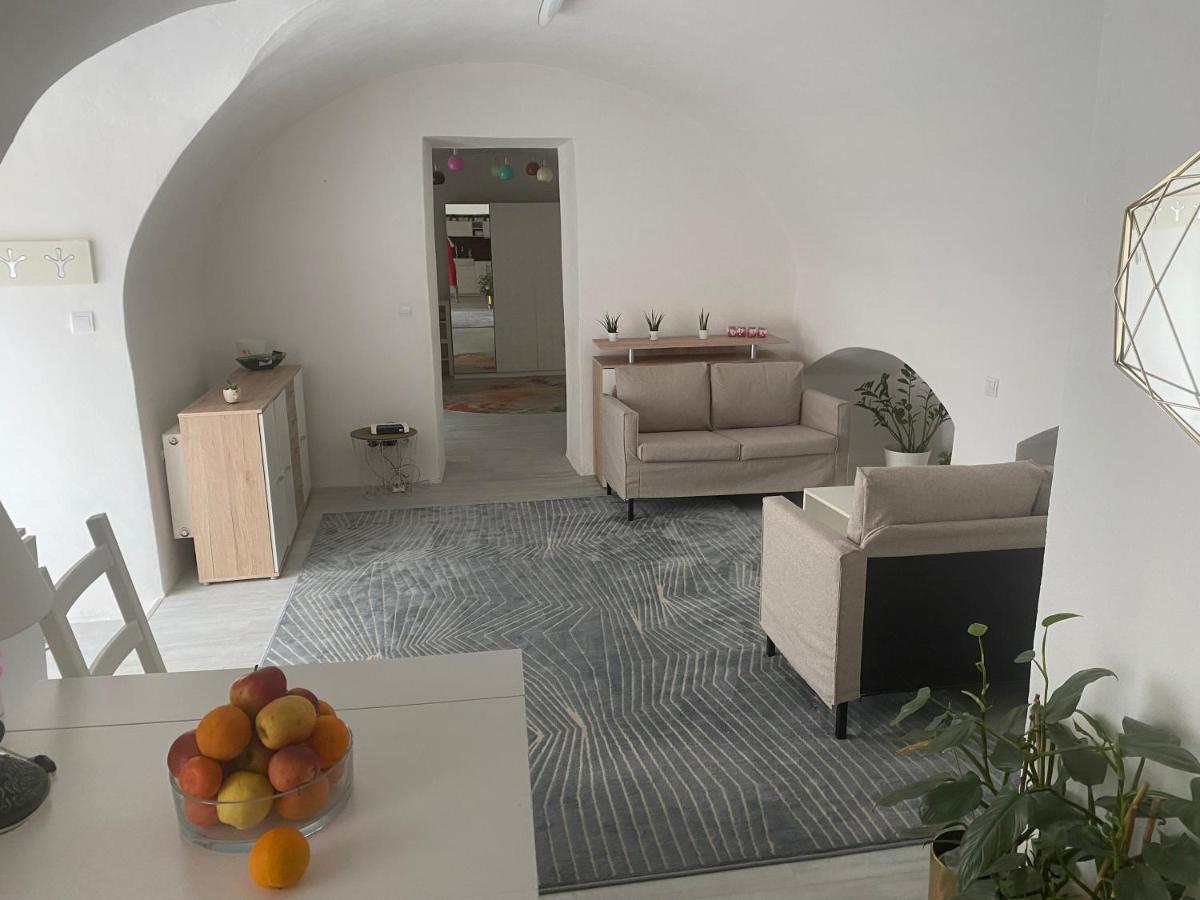 Apartman Fabrik Хайнбург-ан-дер-Донау Экстерьер фото