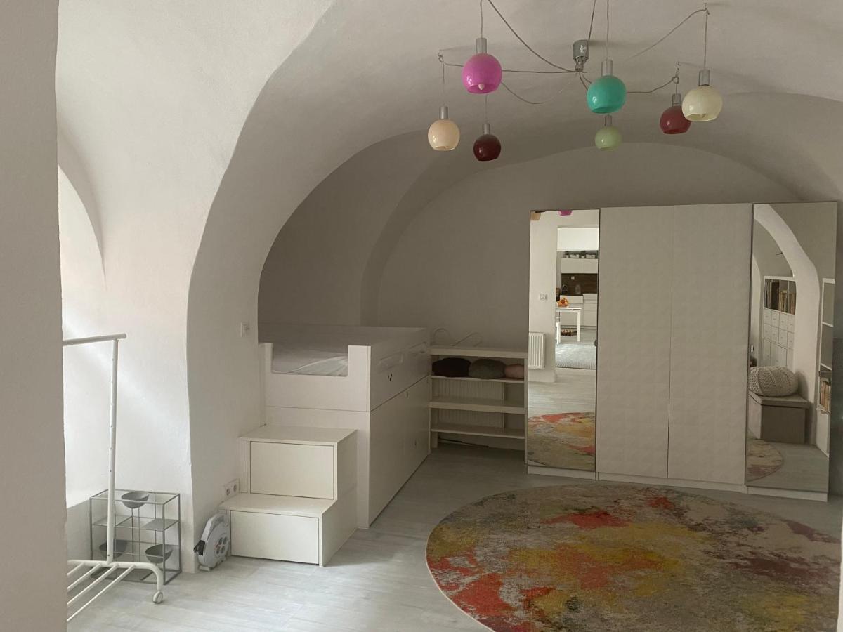 Apartman Fabrik Хайнбург-ан-дер-Донау Экстерьер фото